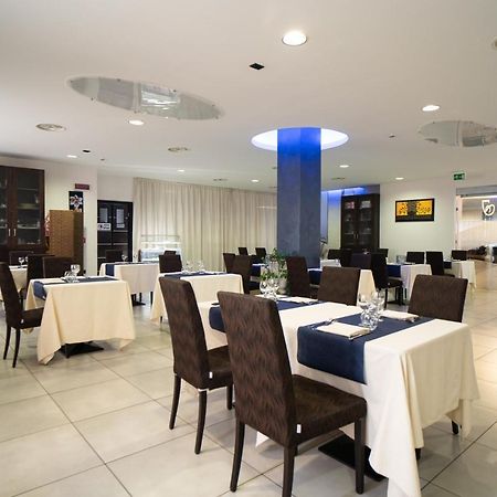 Hotel Insteia Пола Екстериор снимка